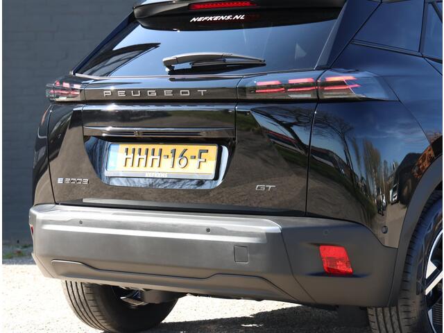 Peugeot e-2008 EV GT Avantage 54 kWh | AUTOMAAT | AppleCarplay/Android Auto | Navigatie | Keyless | Adaptive Cruise Control | Climate Control | Camera | FULL LED | Sfeerverlichting | Stoelverwarming |