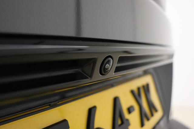 Peugeot e-2008 EV GT First Edition 54 kWh