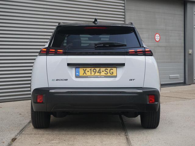 Peugeot e-2008 EV GT 54 kWh