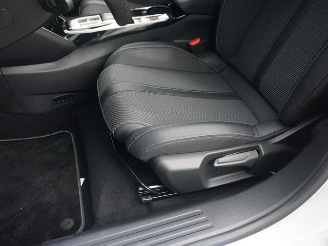 Peugeot e-2008 EV GT 54 kWh