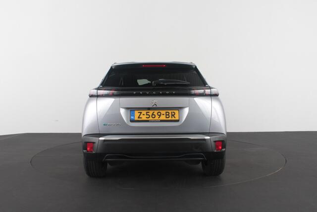 Peugeot e-2008 EV Allure Pack 50 kWh > 11kW Lader/Camera/LED koplampen/stoelverwarming...