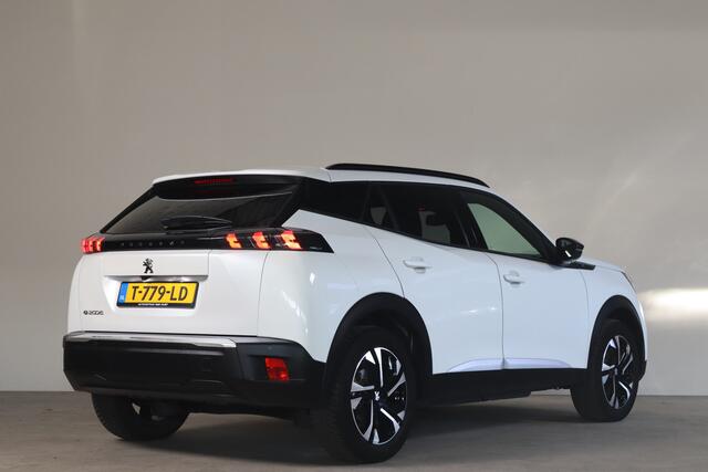 Peugeot e-2008 EV Allure 50 kWh - NL- Auto!! Camera I Apple I Led V+A