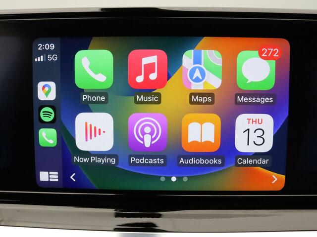 Peugeot e-2008 EV GT 50 kWh 360° Camera | Adapt. Cruise | Parkeersens. v+a | Stoelverw. | Panoramadak