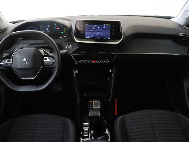Peugeot e-2008 EV Active Pack 50 kWh | Carplay | Navi | Camera |