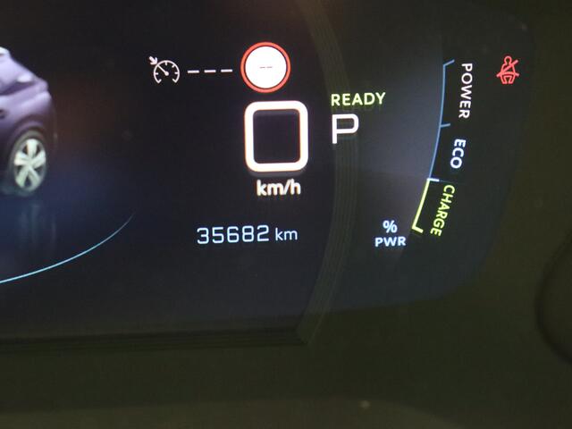Peugeot e-2008 EV Allure Pack 50 kWh | Navi | Camera | Stoelverwarming |