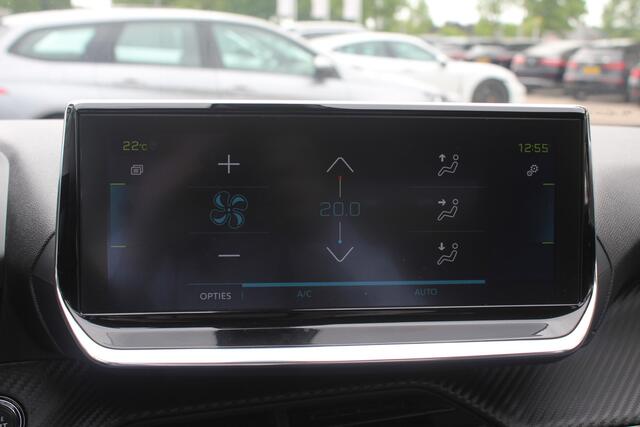 Peugeot e-2008 EV Active 50 kWh / SoH 92.3% / Camera / Navigatie / Keyless / 16'' / Stoelverwarming / DAB / Cruise Control