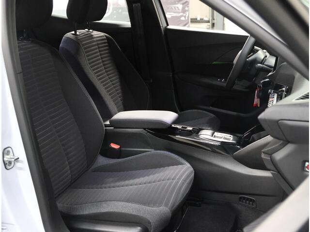 Peugeot e-2008 EV Active 54 kWh 156PK | 1ste eigenaar | AppleCarPlay/AndroidAuto | Armsteun | Climate Control | Cruise Control | Camera | FULL LED | Navigatie | Parkeersensoren | Isofix |