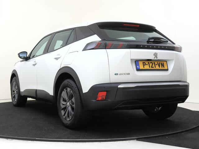 Peugeot e-2008 EV Active Pack 50 kWh | Navi | Camera | Carplay |