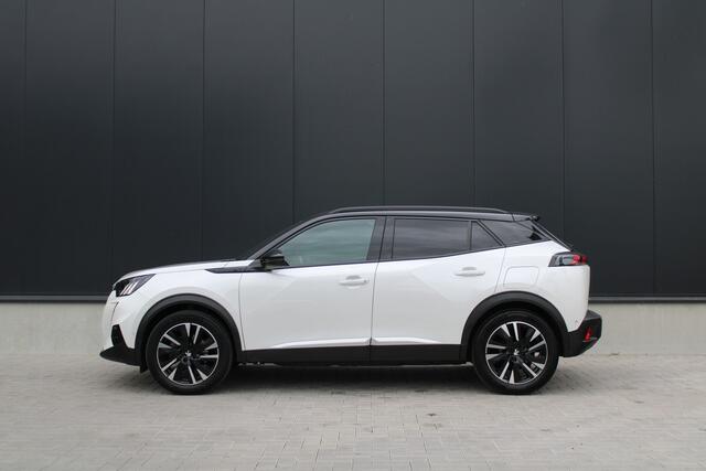 Peugeot e-2008 EV GT 50 kWh - Stoelverwarming - Camera - Pano - Navi - Adaptive Cruise - Blind Spot - Rijklaar