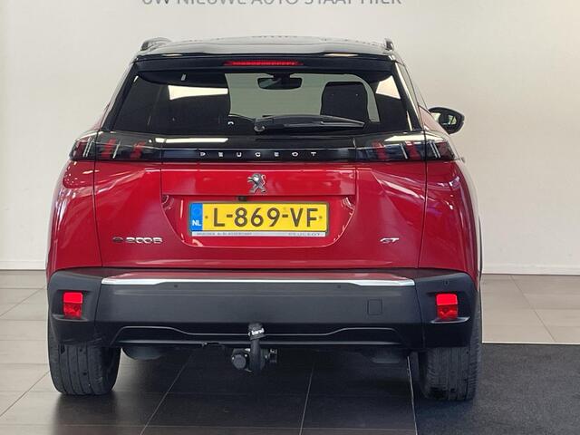 Peugeot e-2008 GT Pack 50kWh EV 136pk AUTOMAAT TREKHAAK | SCHUIF/KANTELDAK | CAMERA | NAVI | ALCANTARA/LEDER | ADAPTIVE CRUISE | STOELVERW.