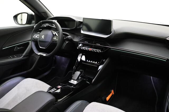 Peugeot e-2008 EV GT Pack 50 kWh | Volledig Elektrische | WLTP 342KM | AUTOMAAT | Panoramisch Schuif/Kantel Dak | Adaptive Cruise Control | Stoelverwarming Voor | Dodehoek Detectie |