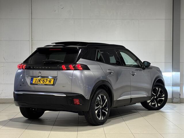 Peugeot e-2008 GT Pack 50kWh EV 136pk AUTOMAAT | SCHUIF/KANTELDAK | NAPPA LEDER | STOELVERW. | KEYLESS ENTRY | ADAPTIVE CRUISE | NAVI | CAMERA