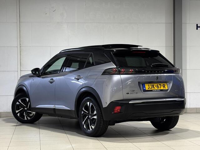 Peugeot e-2008 GT Pack 50kWh EV 136pk AUTOMAAT | SCHUIF/KANTELDAK | NAPPA LEDER | STOELVERW. | KEYLESS ENTRY | ADAPTIVE CRUISE | NAVI | CAMERA