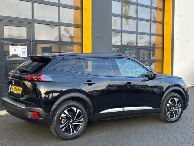 Peugeot e-2008 ALLURE PACK 50 KWH Laadvermogen 11kW