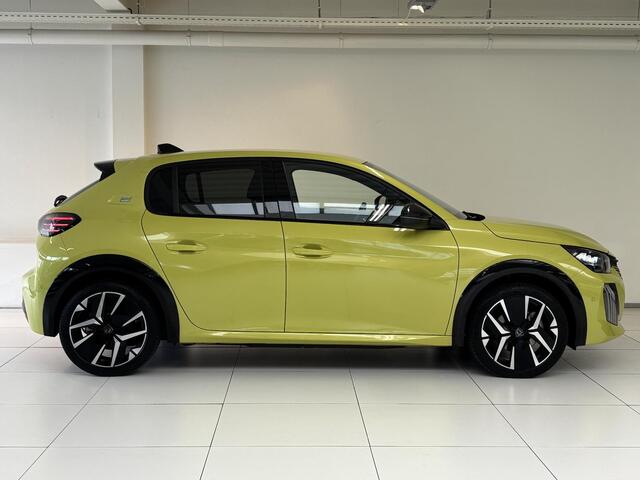Peugeot e-208 EV GT 51 kWh Navigatie | Adaptieve cruise control | Keyless | Stoelverwarming | Elektrische massagestoel |