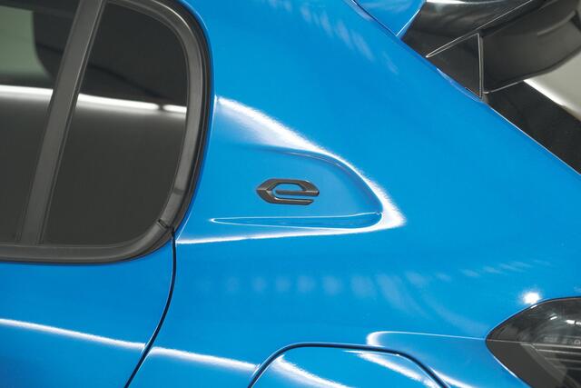 Peugeot e-208 EV Active Pack 50 kWh | Parkeersensoren | Apple Carplay | Climate Control