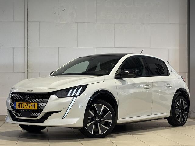 Peugeot e-208 EV GT Pack EV 3-fasen 50kWh 136pk AUTOMAAT | ALCANTARA | PANODAK | DODEHOEKBEW. | ADAPTIVE CRUISE | NAVI | STOELVERW. | CAMERA | DAB+ | LM-VELGEN 17" |