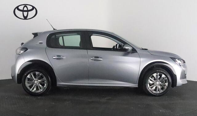 Peugeot e-208 EV ALLURE PACK 50 KWh ACCU= 93% +SNELLADEN 3 FASE LADEN TOT 2 JAAR GARANTIE ! Als nieuw!