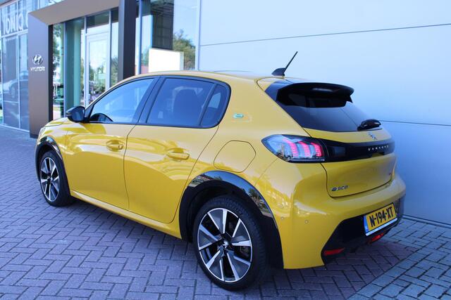 Peugeot e-208 EV GT 350 50 kWh Airco Navi Panoramadak Carplay Dealer onderhouden