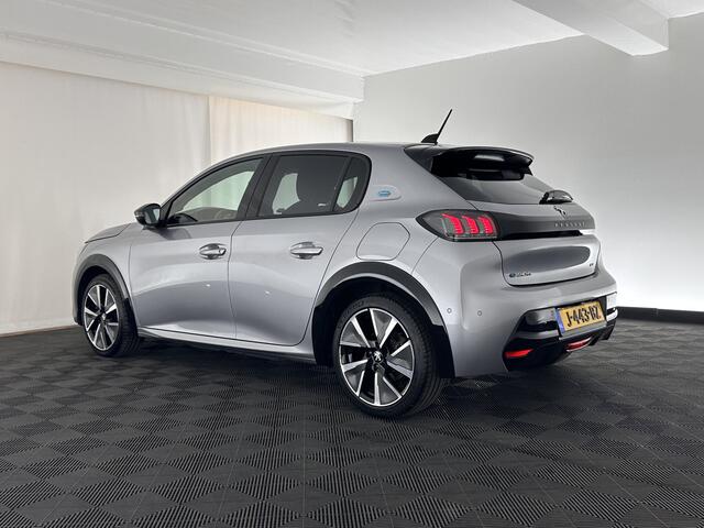 Peugeot e-208 EV GT 350 50 kWh (INCL-BTW) *PANO | FULL-LED | DIGI-COCKPIT | BLINDSPOT | CAMERA | LEATHER-ALCANTARA | AMBIENT-LIGHT | NAVI-FULLMAP | LANE-ASSIST | KEYLESS | DAB | CCS-FASTLOADER | HEATED-SPORT-SEATS | 17"ALU