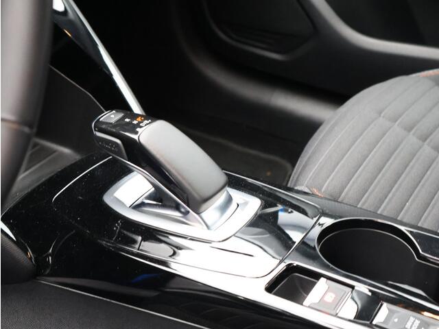 Peugeot e-208 EV Active 50 kWh / Stoelverwarming / Cruise Control / Automaat /