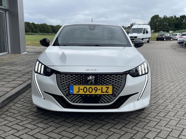 Peugeot e-208 EV GT 350 50 kWh | Stoelverwarming | Achteruitrijcamera | Apple carplay | ¤2000 inruilpremie ! Info: 0492-588974