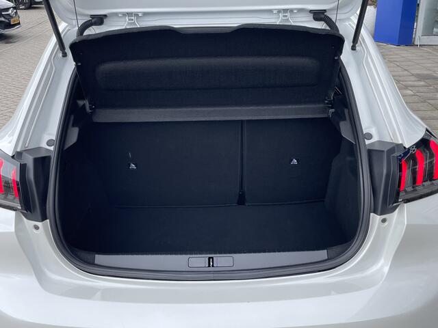 Peugeot e-208 EV GT 350 50 kWh | Stoelverwarming | Achteruitrijcamera | Apple carplay | ¤2000 inruilpremie ! Info: 0492-588974