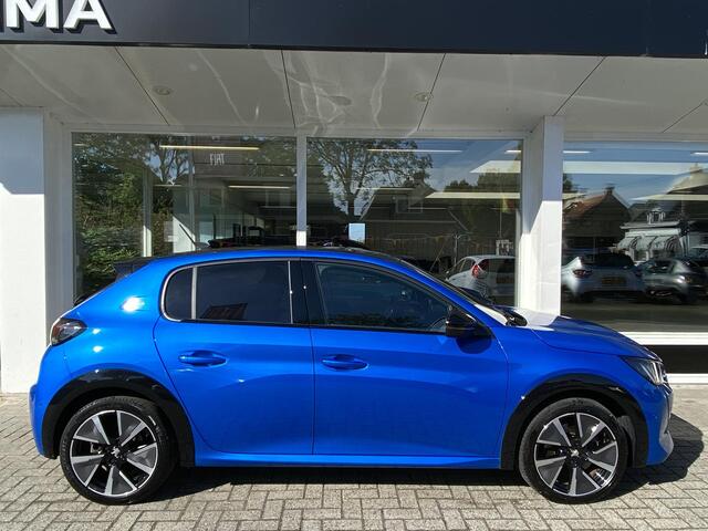 Peugeot e-208 EV GT Pack 50 kWh | Panoramadak | 3-Fase | Achteruitrijcamera | Navigatie | 100kw Snelladen | Adaptieve Cruise Control | Full LED | Dodehoek detectie