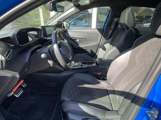 Peugeot e-208 EV GT Pack 50 kWh | Panoramadak | 3-Fase | Achteruitrijcamera | Navigatie | 100kw Snelladen | Adaptieve Cruise Control | Full LED | Dodehoek detectie