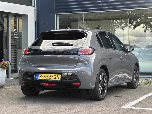 Peugeot e-208 EV Allure 51 kWh | Adaptive Cruise Control | Climate Control | Parkeercamera/-sensoren | Full LED | Navigatie | Keyless Start | Apple Carplay/Android Auto | Dodehoek | Draadloze telefoonlader |