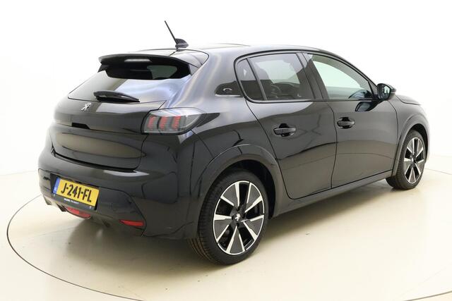 Peugeot e-208 EV GT 350 50 kWh 100% Elektrisch | Alcantara bekleding | Panorama dak | Camera | Stoelverwarming | Parkeersensoren | Navigatie | Cruise Control | 1e eigenaar | BTW auto