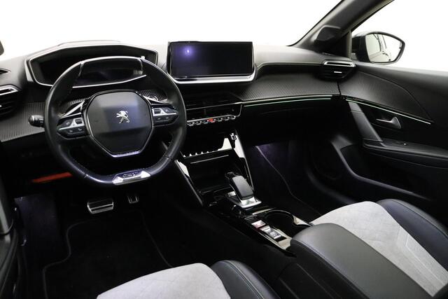 Peugeot e-208 EV GT 350 50 kWh 100% Elektrisch | Alcantara bekleding | Panorama dak | Camera | Stoelverwarming | Parkeersensoren | Navigatie | Cruise Control | 1e eigenaar | BTW auto