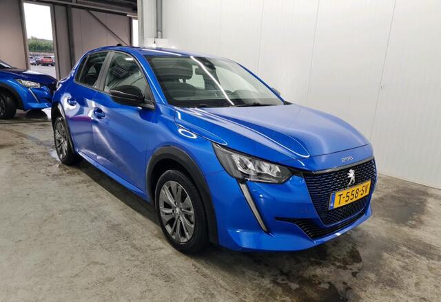 Peugeot e-208 EV Active Pack 50 kWh | Carplay | Navi | Verw stoelen voor | NL auto | Trac. Batterij verv | Dealer onderhouden