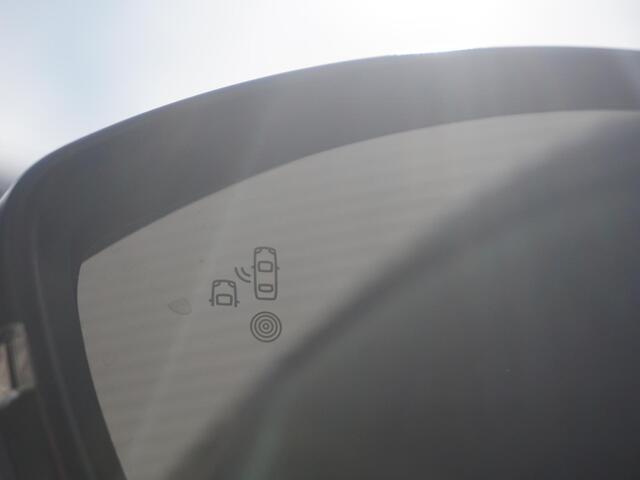 Peugeot e-208 EV GT 350 50 kWh Leder Alcantara