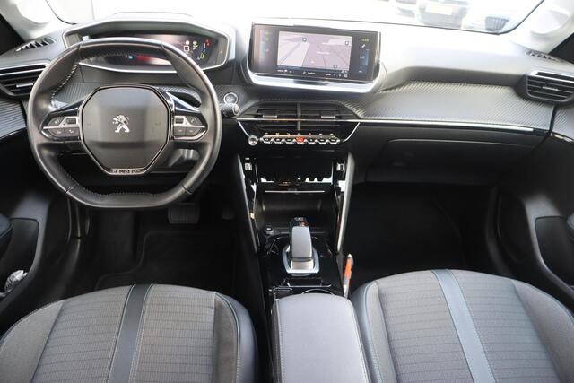Peugeot e-208 EV Allure 50 kWh SOH 93%, BTW Auto, Adaptieve cruise control, Panoramadak, Camera, Virtual Cockpit