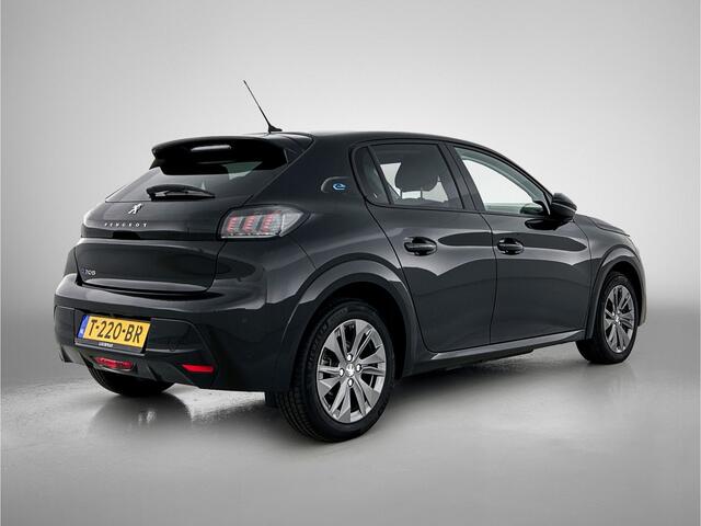 Peugeot e-208 EV Allure Pack 50 kWh | 1e eigenaar | Dealer onderhouden | Keyless | Camera |
