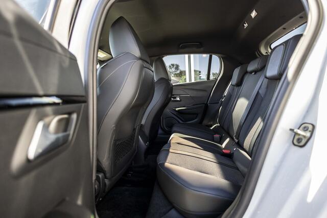 Peugeot e-208 EV GT 350 50 kWh | Camera | LED | Stoelverw.