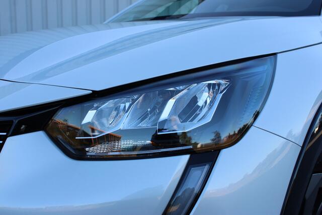 Peugeot e-208 EV Allure 50 kWh | Incl. 12 maanden garantie | Cruise control | Climate control | Lane assist | Apple carplay/Android auto | DAB radio |