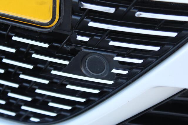 Peugeot e-208 EV Allure 50 kWh | Incl. 12 maanden garantie | Cruise control | Climate control | Lane assist | Apple carplay/Android auto | DAB radio |