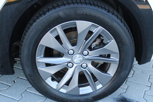 Peugeot e-208 EV Allure 50 kWh | Incl. 12 maanden garantie | Cruise control | Climate control | Lane assist | Apple carplay/Android auto | DAB radio |