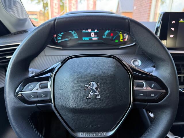 Peugeot e-208 EV Active Pck 50 kWh FASE 3 / RIJKLAAR / NAVI / AIRCO / CRUISE /