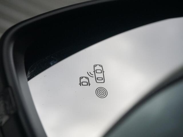 Peugeot e-208 EV GT 51 kWh