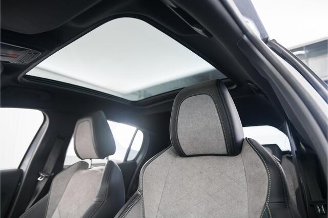 Peugeot e-208 EV GT Première 50 kWh Panoramadak!