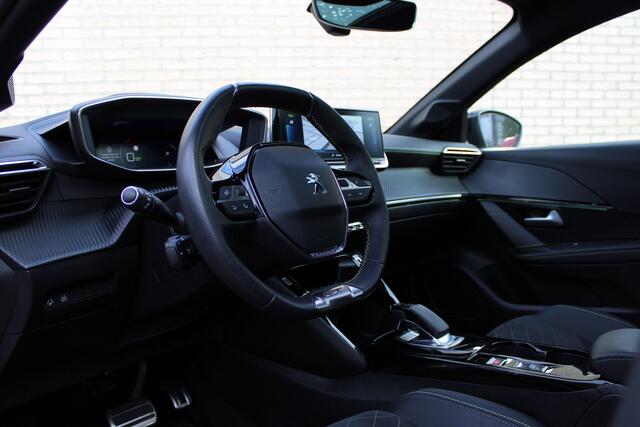 Peugeot e-208 EV GT Pack 50 kWh | Panoramadak | Navigatie | Winterpack