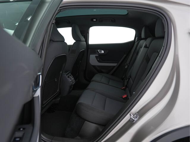 Polestar 2 Long Range Dual Motor Launch Edition 78kWh AWD [ 3-Fase ] (INCL-BTW) *PANO | VIRTUAL-COCKPIT | HARMAN/KARDON-SOUND | FULL-LED | SURROUND-VIEW | BLIND-SPOT | KEYLESS | MEMORY-PACK | ADAPTIVE-CRUISE | SPORT-SEATS | 20"ALU*