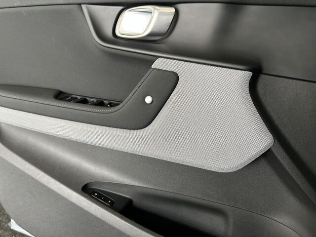 Polestar 2 Long Range Single Motor 78 kWh | Voorstoelen verwarmd | Uitwijk assistens | Rijstrooksensor met correctie