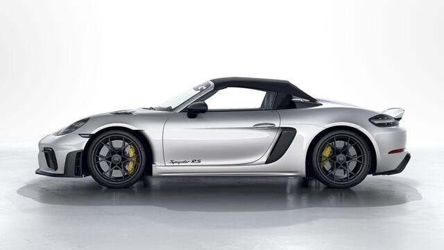 Porsche 718 Spyder RS