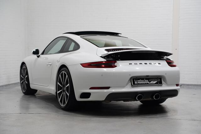 Porsche 911 3.0 Carrera S Schuifdak Bi-xenon Cruis Stoelverwarming en ventilatie 20" Velgen Bose surround memory DAB ontvangst parkeerpakket met camera