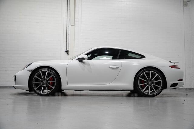 Porsche 911 3.0 Carrera S Schuifdak Bi-xenon Cruis Stoelverwarming en ventilatie 20" Velgen Bose surround memory DAB ontvangst parkeerpakket met camera