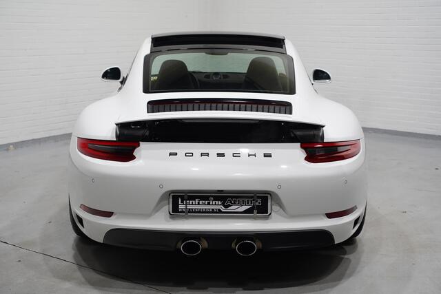 Porsche 911 3.0 Carrera S Schuifdak Bi-xenon Cruis Stoelverwarming en ventilatie 20" Velgen Bose surround memory DAB ontvangst parkeerpakket met camera